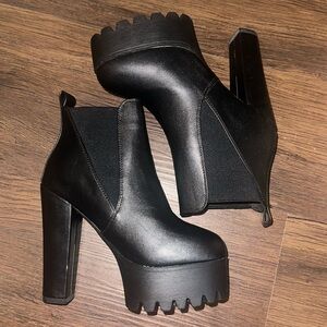 Koi footwear Black Bootie
